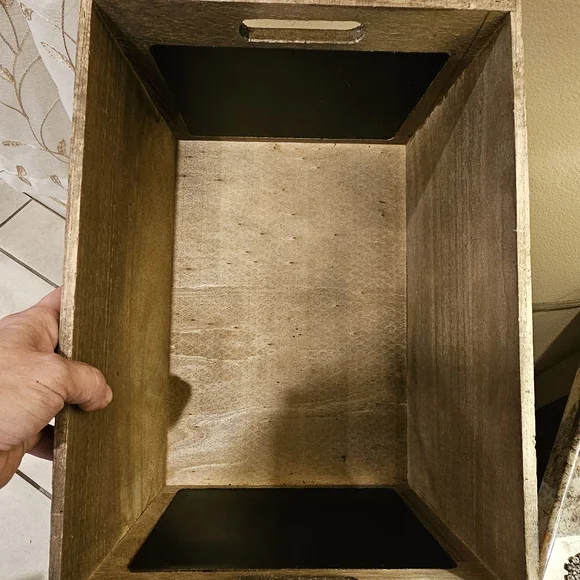 Ashland Brown Basket Accent with Modern Design - Picture 4 of 6